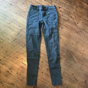 American Eagle patchwork gray skinny utility size 0 jegging pants